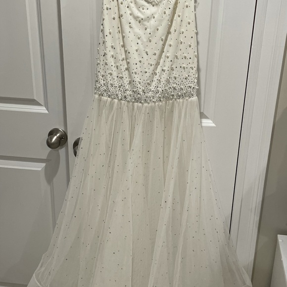 Say Yes to the Prom - Picture 14 of 14